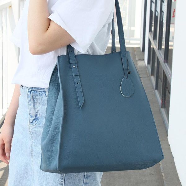 evening bags cowhide leather women tote bag luxury designer crossbody for shopper genuine travel 20211
evening bags cowhide leather women tote bag luxury designer crossbody for shopper genuine travel 20211