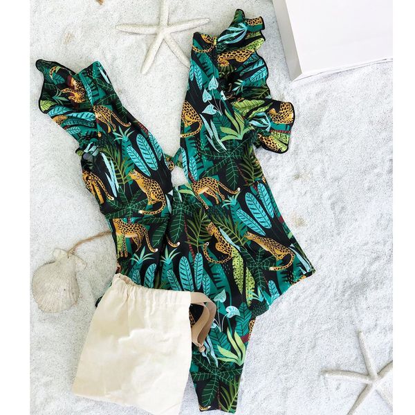 swimsuit one piece women sports swimwear push up plus size swim wear leaf print ins high waist backless ruffle new 2021, White;black
swimsuit one piece women sports swimwear push up plus size swim wear leaf print ins high waist backless ruffle new 2021, White;black