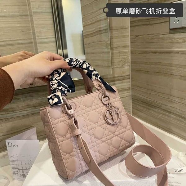 di 2021 casual and fashionable hbag with one shoulder rhombic princess zly 
di 2021 casual and fashionable hbag with one shoulder rhombic princess zly
