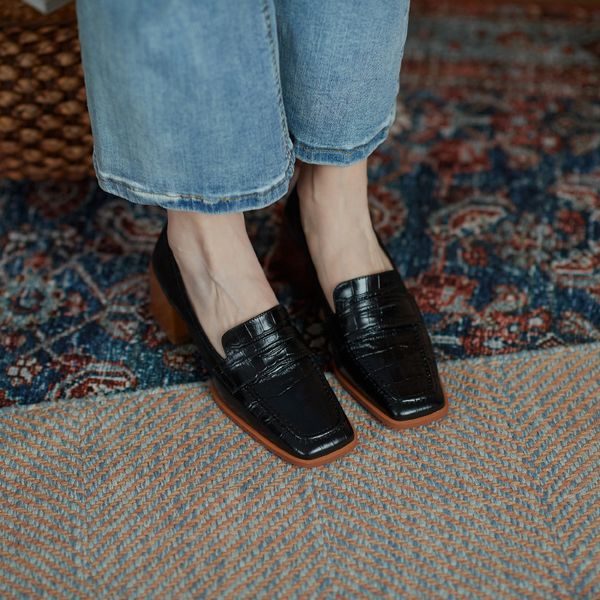 2021 new spring women genuine leather pumps round toe unusual chunky heels female shallow leather fashion shoes heels for women, Black
2021 new spring women genuine leather pumps round toe unusual chunky heels female shallow leather fashion shoes heels for women, Black
