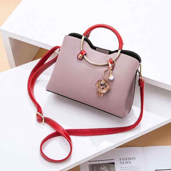 hbp fashion 2021 new leather women's bag soft one shoulder messenger ring portable ribbon dog pendant color contrast
hbp fashion 2021 new leather women's bag soft one shoulder messenger ring portable ribbon dog pendant color contrast