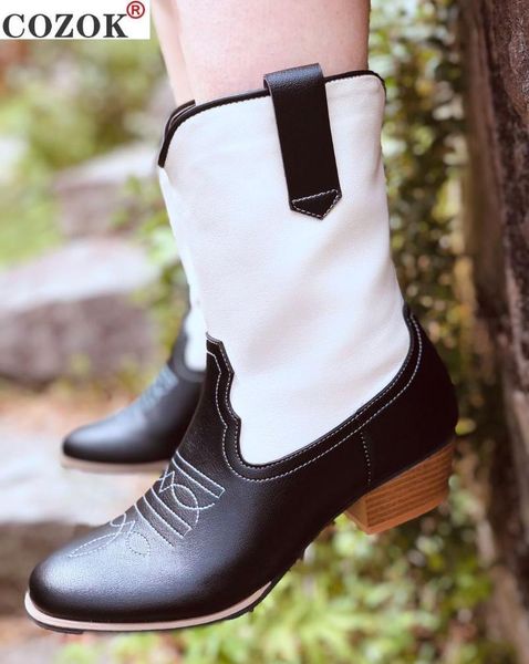 boots 2021 soft leather woman ankle elastic opening female short black white pointed toe low heels motorcycle
boots 2021 soft leather woman ankle elastic opening female short black white pointed toe low heels motorcycle