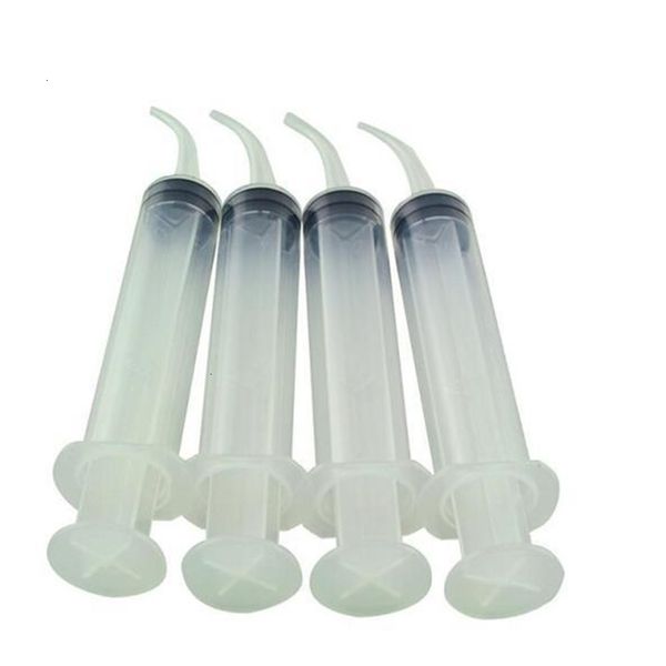 4pcs/set disposable transparent dental irrigation syringe with curved tip 12cc dental care
4pcs/set disposable transparent dental irrigation syringe with curved tip 12cc dental care