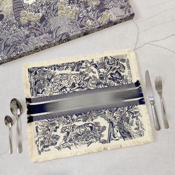 luxury designer dinnerware set signage knife, fork and spoon set 4 pieces 1 set classic 304 stainless steel material for home l restaurant p
luxury designer dinnerware set signage knife, fork and spoon set 4 pieces 1 set classic 304 stainless steel material for home l restaurant p