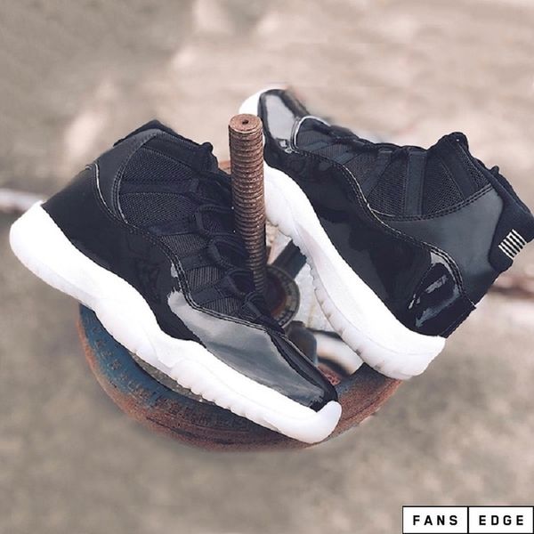 new arrival 25th anniversary jumpman 11 mens basketball shoes 11s metallic silver eyelets ct8012-011 men women trainers sports sneakers
new arrival 25th anniversary jumpman 11 mens basketball shoes 11s metallic silver eyelets ct8012-011 men women trainers sports sneakers