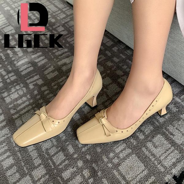dress shoes plus size 34-43 spring genuine leather women pumps fashion ladies square head high heels bowknot woman party, Black
dress shoes plus size 34-43 spring genuine leather women pumps fashion ladies square head high heels bowknot woman party, Black