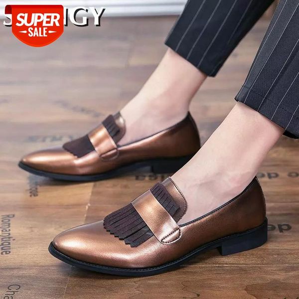 Mature Men's Casual Shoes High Quality Splicing Bling Slip On Loafers Men Glossy Party Pointed Toe Outdoor Fashion Males Shoes #dD00
Mature Men's Casual Shoes High Quality Splicing Bling Slip On Loafers Men Glossy Party Pointed Toe Outdoor Fashion Males Shoes #dD00