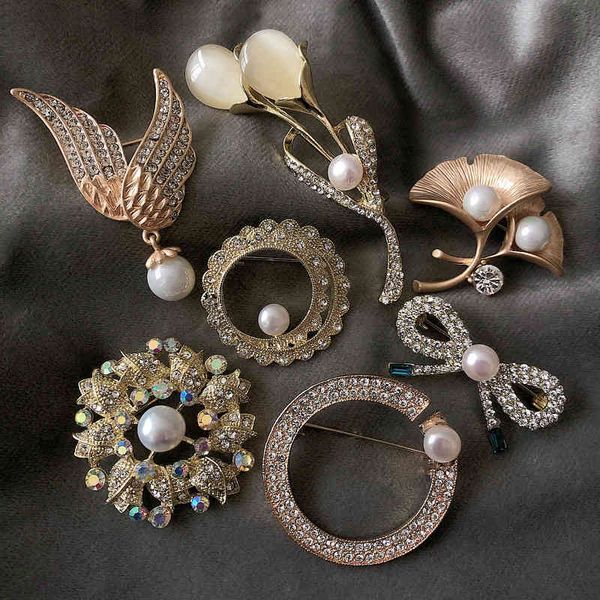 factory wholesale creative golden geometric pearl brooch fashion clothes independent packaging tassel pin hea/rtsch/rome
factory wholesale creative golden geometric pearl brooch fashion clothes independent packaging tassel pin hea/rtsch/rome