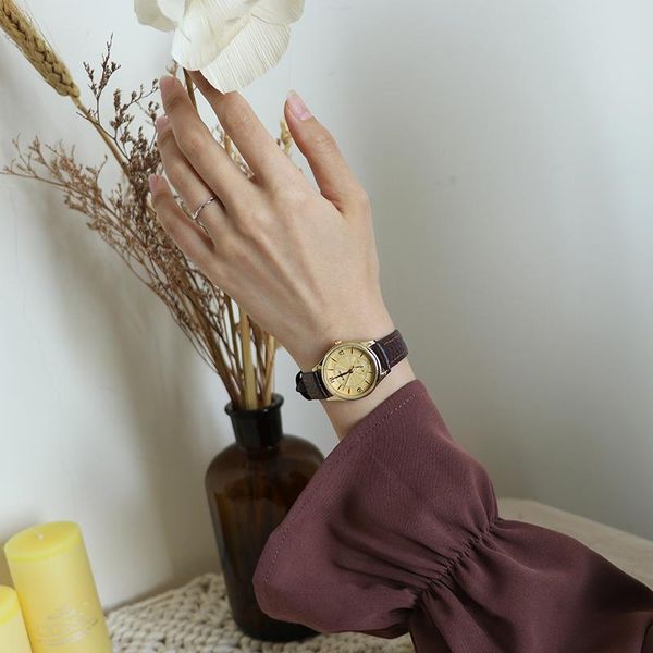 wristwatches classic men and women couple watch korean leather pu waterproof round simple fashion trend jewelry accessories, Slivery;brown
wristwatches classic men and women couple watch korean leather pu waterproof round simple fashion trend jewelry accessories, Slivery;brown
