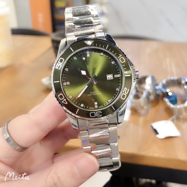 2021 new three-pin series luxury men's watches quartz watch designer watch brand steel strap men's fashion accessories, Slivery;brown
2021 new three-pin series luxury men's watches quartz watch designer watch brand steel strap men's fashion accessories, Slivery;brown