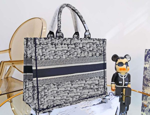 bag canvas embroidery joker single shoulder tote multi function beach messenger bags woman totes handbags women girls
bag canvas embroidery joker single shoulder tote multi function beach messenger bags woman totes handbags women girls