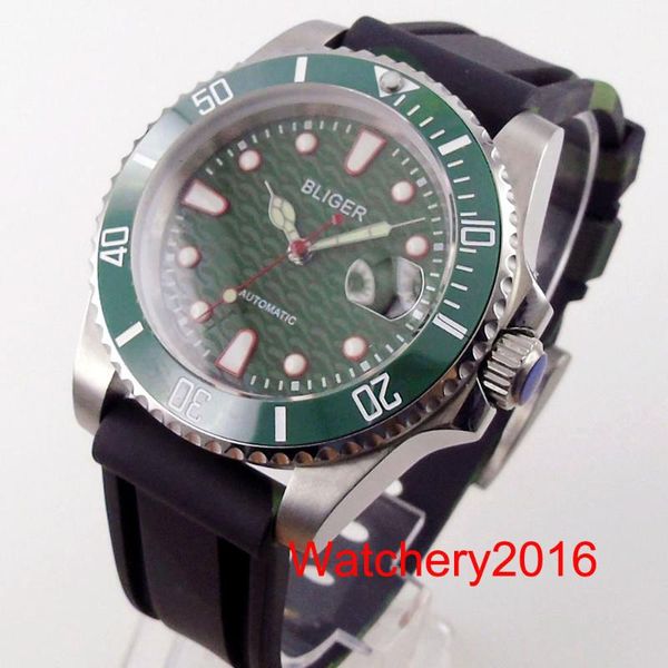 wristwatches brand 40mm green dial steel case automatic men's watch rubber with magnifying glass sapphire spiral crown, Slivery;brown
wristwatches brand 40mm green dial steel case automatic men's watch rubber with magnifying glass sapphire spiral crown, Slivery;brown