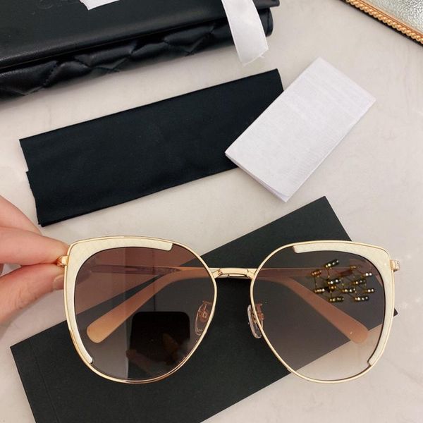 sunglasses 2021 fashion designed women's gradient lens gold metal and resin frames mature lady, White;black
sunglasses 2021 fashion designed women's gradient lens gold metal and resin frames mature lady, White;black