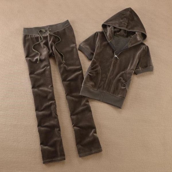 brand velvet 2021 women's fabric tracksuits short sleeve velour women track suit hoodies and pants 5td9, Gray
brand velvet 2021 women's fabric tracksuits short sleeve velour women track suit hoodies and pants 5td9, Gray