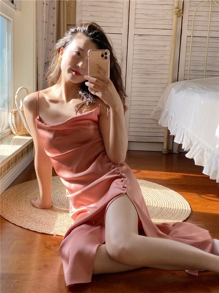 black pink silk spaghetti strap long dress women summer v-neck sleeveless split solid ankle length party dresses 2021 robe, Black;gray
black pink silk spaghetti strap long dress women summer v-neck sleeveless split solid ankle length party dresses 2021 robe, Black;gray