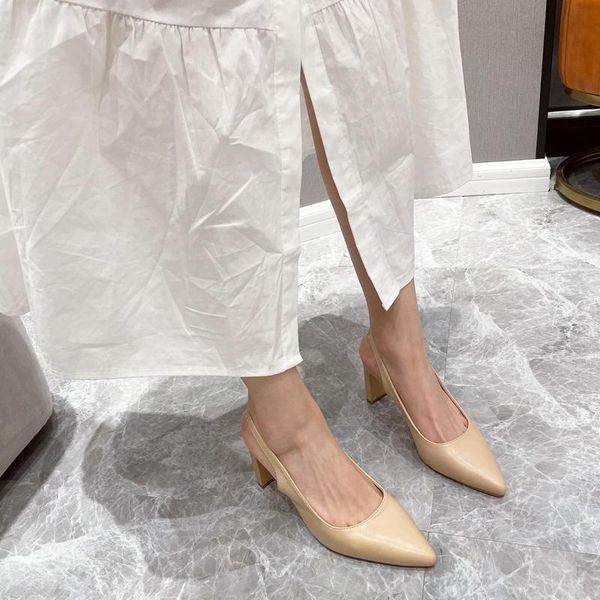 dress shoes spring/summer 2021 pointed toe hollow high-heeled women thick heel thin single back strap sandals, Black
dress shoes spring/summer 2021 pointed toe hollow high-heeled women thick heel thin single back strap sandals, Black