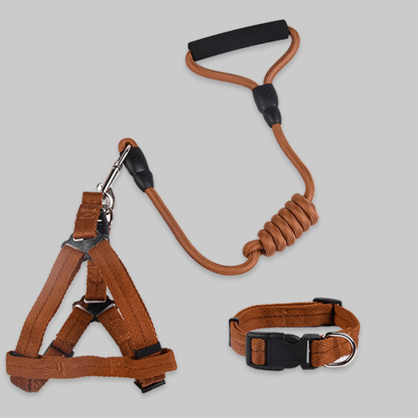 chest-type dog chain polyester dog rope chest harness suit vest-type foam handle pet traction rope pet supplies
chest-type dog chain polyester dog rope chest harness suit vest-type foam handle pet traction rope pet supplies