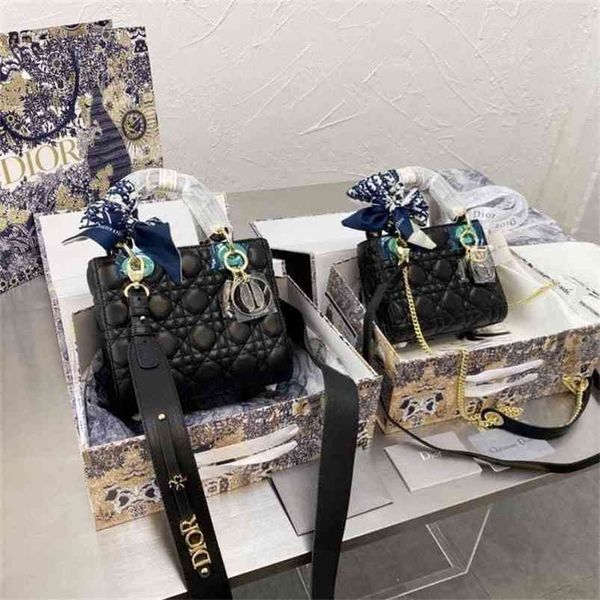 christian factory and d casual fashionable hand-held cross carrying small fragrant lambskin princess designe designer handbag bags 3574
christian factory and d casual fashionable hand-held cross carrying small fragrant lambskin princess designe designer handbag bags 3574
