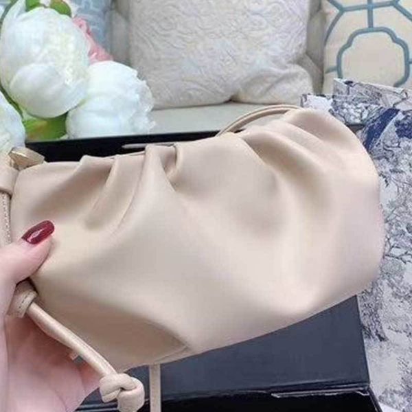 crossbody handbags women samll oblique shoulder shopper fashion pouch popular lady hand bags fast shipping
crossbody handbags women samll oblique shoulder shopper fashion pouch popular lady hand bags fast shipping