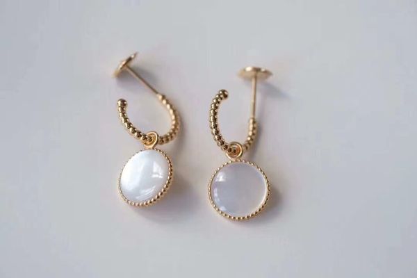benjamin 02, fashion stud, round diamond, titanium base. suitable for all kinds of styles, quality assurance.smdaeh1, Golden;silver
benjamin 02, fashion stud, round diamond, titanium base. suitable for all kinds of styles, quality assurance.smdaeh1, Golden;silver