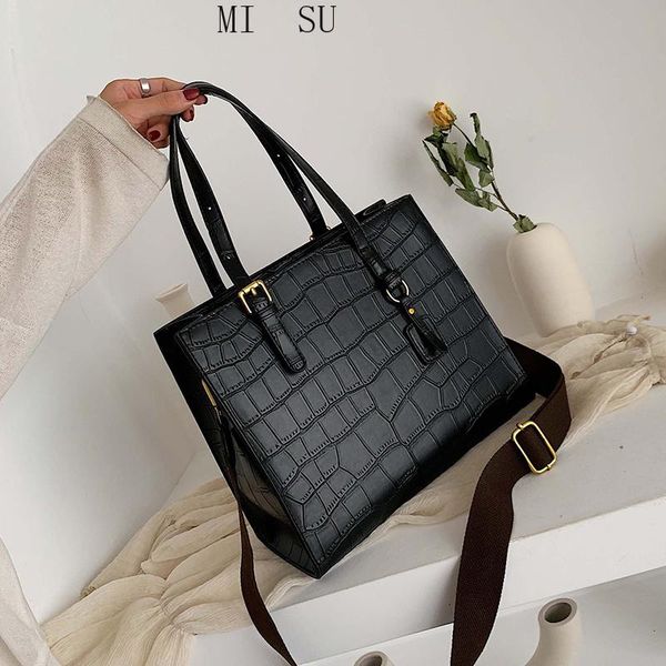 fashion crocodile pattern women handbag leather ladies hand bags luxury handbags women bags designer shoulder bag for 2021
fashion crocodile pattern women handbag leather ladies hand bags luxury handbags women bags designer shoulder bag for 2021