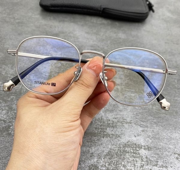 krosin ultra light pure titanium round frame glasses for men and women with myopia, White;black
krosin ultra light pure titanium round frame glasses for men and women with myopia, White;black