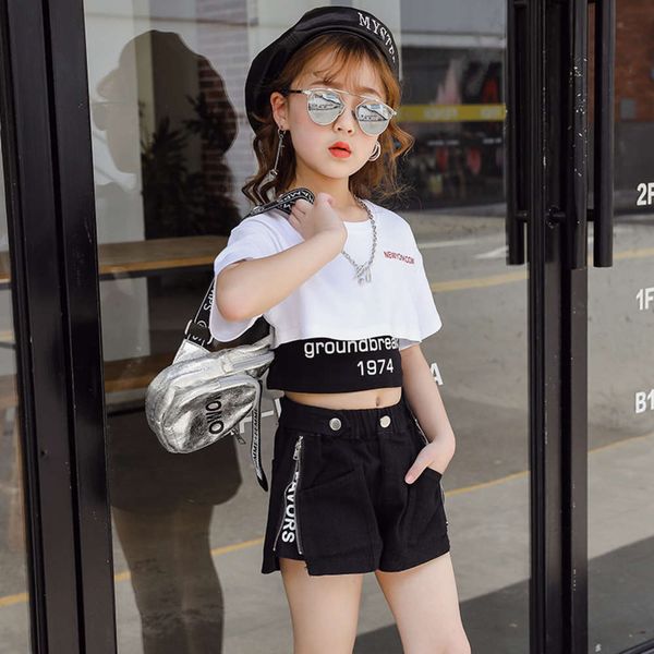 2021 girls' suit new korean zhongda wear net red foreign style short sleeve shorts fashionable children's summer, White
2021 girls' suit new korean zhongda wear net red foreign style short sleeve shorts fashionable children's summer, White