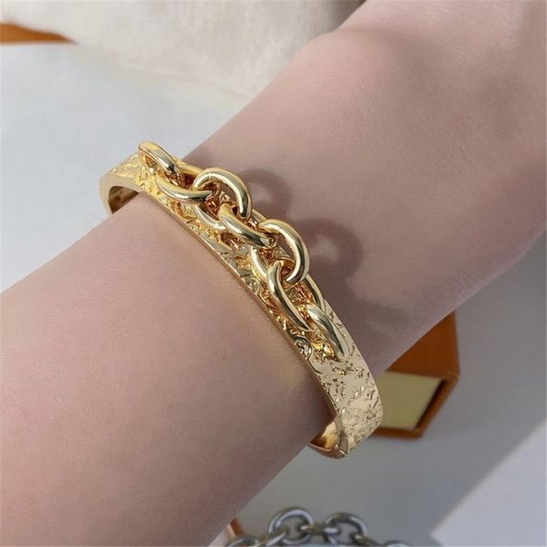 2021 new stainless steel letter flower bracelets silver rose gold bangles women bracelet classic jewelry no box set, Golden;silver
2021 new stainless steel letter flower bracelets silver rose gold bangles women bracelet classic jewelry no box set, Golden;silver