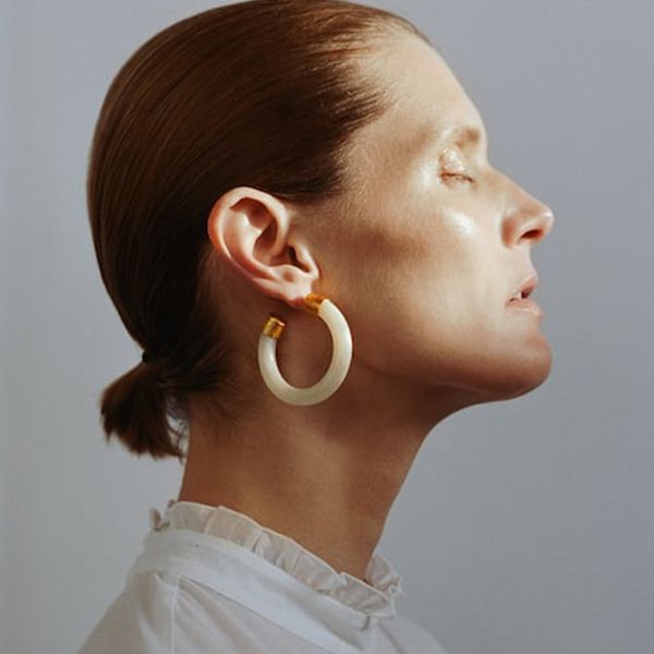 za same simple resin plate round earrings new fashion temperament high sense ear jewelry, Silver
za same simple resin plate round earrings new fashion temperament high sense ear jewelry, Silver