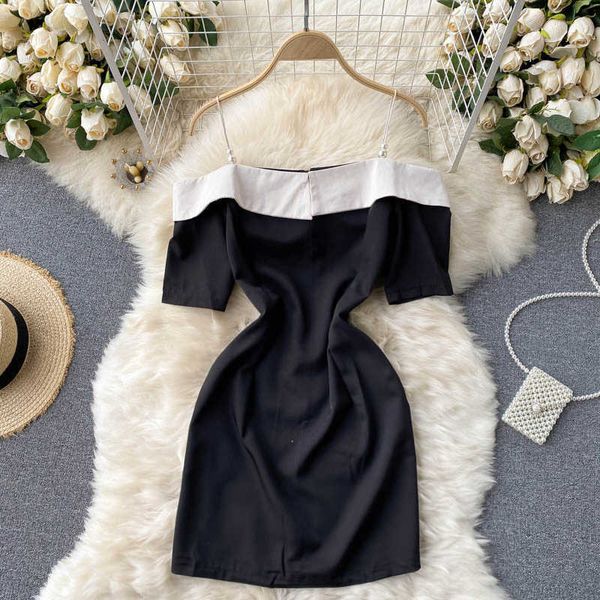 deat women contrast color waist buttocks suspender dress slash neck short sleeve slim fashion spring summer 11b349 210709, Black;gray
deat women contrast color waist buttocks suspender dress slash neck short sleeve slim fashion spring summer 11b349 210709, Black;gray