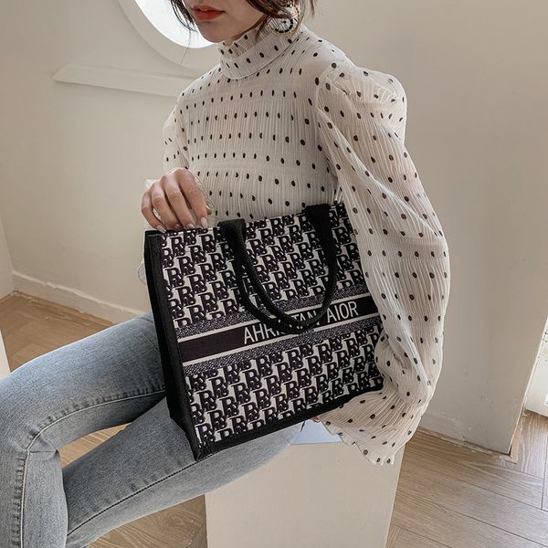 designer handbags printed canvas 2021 summer fashion large capacity one shoulder tote bag letter portable shopping bag 9gvp 
designer handbags printed canvas 2021 summer fashion large capacity one shoulder tote bag letter portable shopping bag 9gvp