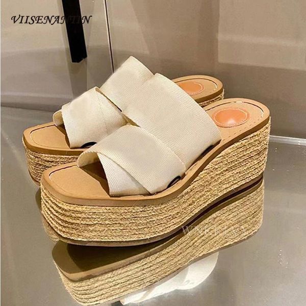 slippers 2021 summer british cross-woven with roman fashion thick-soled slope heels increased sandals women, Black
slippers 2021 summer british cross-woven with roman fashion thick-soled slope heels increased sandals women, Black