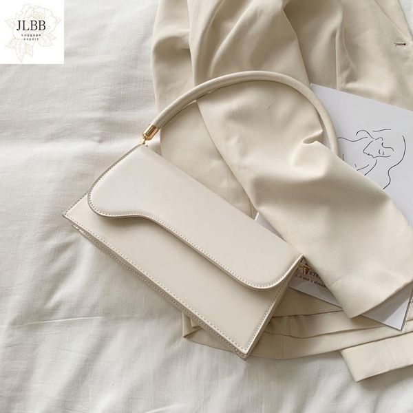 2021 elegant baguette bag shoulder handbags female travel hand bag simple style small pu leather crossbody bags for women
2021 elegant baguette bag shoulder handbags female travel hand bag simple style small pu leather crossbody bags for women