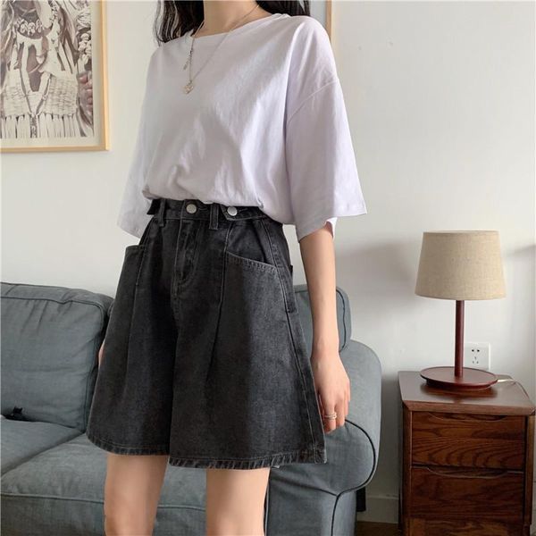 women's shorts womens summer high waist button wide leg big pockets solid casual loose denim plus size 2xl korean style chic fashion, White;black
women's shorts womens summer high waist button wide leg big pockets solid casual loose denim plus size 2xl korean style chic fashion, White;black