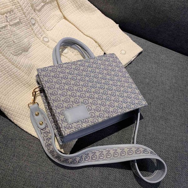 factory direct sale 75% off old flower shoulder 2021 new autumn tote popular texture messenger portable women's large capacity bags jnt
factory direct sale 75% off old flower shoulder 2021 new autumn tote popular texture messenger portable women's large capacity bags jnt