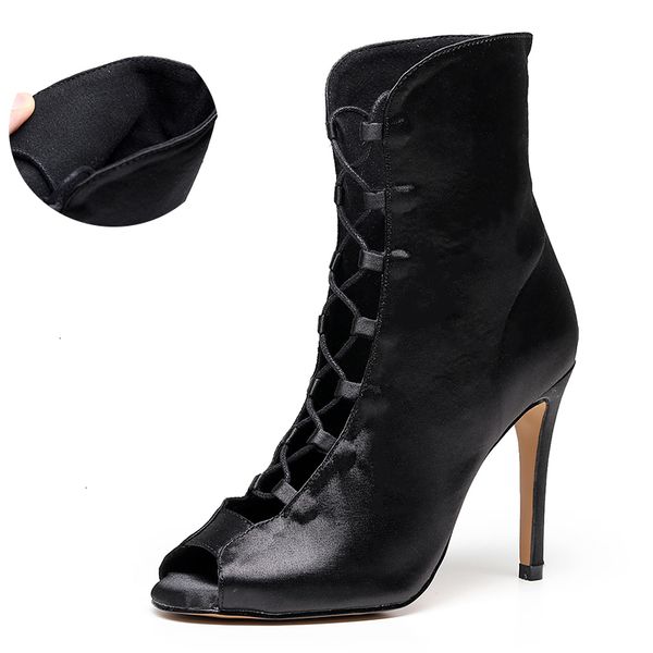 2021 new women latin shoes black stain silk ballroom dance boots ladies soft sole high heel salsa dancing for party tsp8 22xe
2021 new women latin shoes black stain silk ballroom dance boots ladies soft sole high heel salsa dancing for party tsp8 22xe