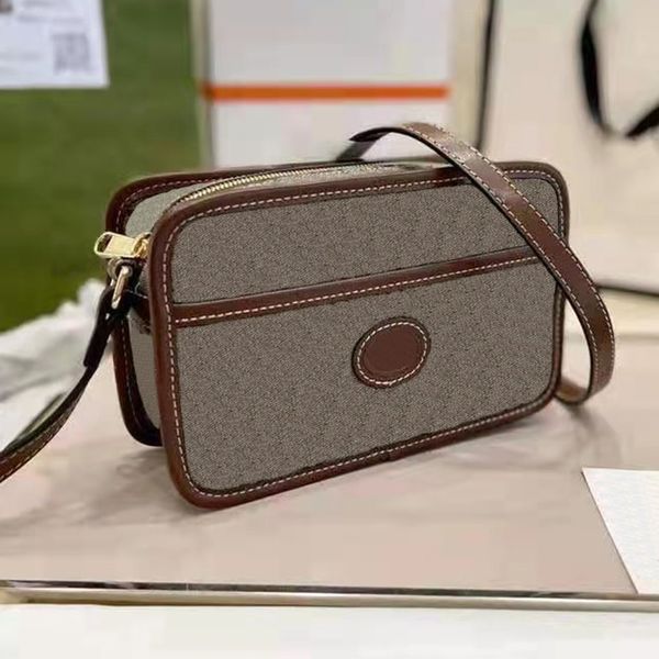 5a designer leather pu ladies camera shoulder bag fashion brand handbag letter zipper simple postman wholesale and retail
5a designer leather pu ladies camera shoulder bag fashion brand handbag letter zipper simple postman wholesale and retail