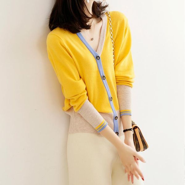 women's knits & tees fashionable and beautiful knitted cardigan coat for women contrast color sweater 2021 temperament all-matching, White
women's knits & tees fashionable and beautiful knitted cardigan coat for women contrast color sweater 2021 temperament all-matching, White