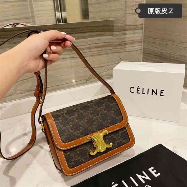 handbag fashion ins blogger star same style arc de triomphe tofu bag postman flip messenger size 22 * 16 designers s om2f hileng
handbag fashion ins blogger star same style arc de triomphe tofu bag postman flip messenger size 22 * 16 designers s om2f hileng