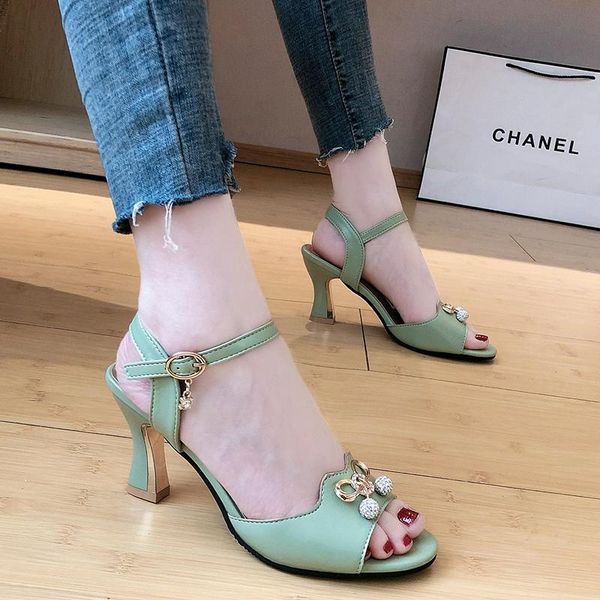 dress shoes metal bow high heel sandals women thick peep toe 2021 summer temperament elegant pu leather open heels, Black
dress shoes metal bow high heel sandals women thick peep toe 2021 summer temperament elegant pu leather open heels, Black