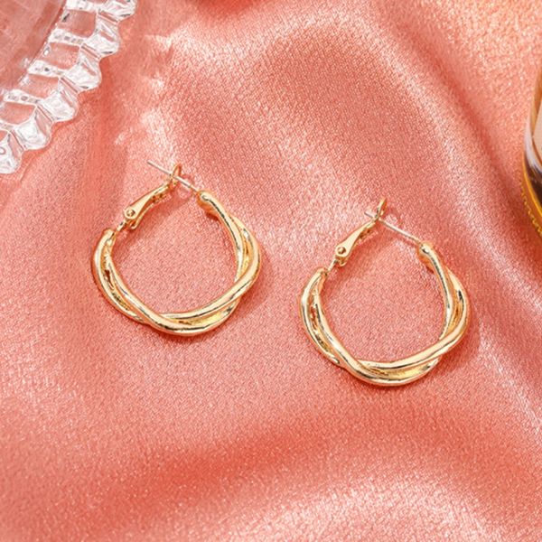 new arrival trendy simple metal geometric twist hoop earrings for women fashion gold color metal party
new arrival trendy simple metal geometric twist hoop earrings for women fashion gold color metal party