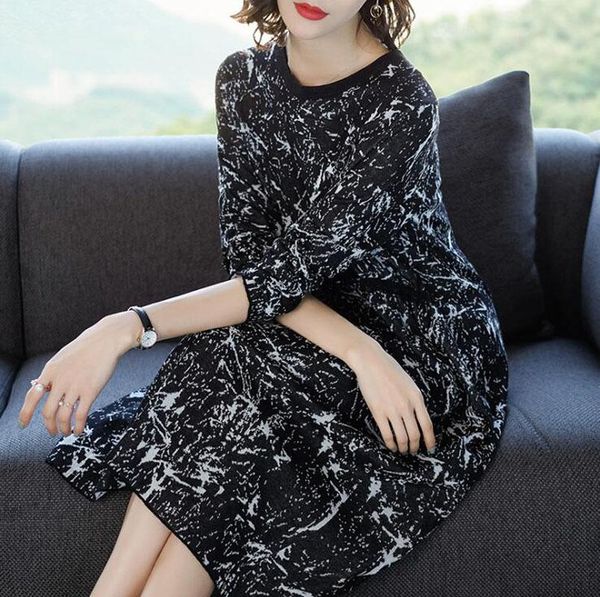 casual dresses 2021 woman winter sweater dress autumn female fashion full drawstring waist slimming printing plus size long loose a158, Black;gray
casual dresses 2021 woman winter sweater dress autumn female fashion full drawstring waist slimming printing plus size long loose a158, Black;gray