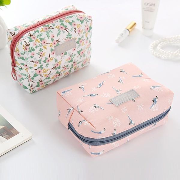 cosmetic bags & cases makeup bag simplicity lovel print small light storage
cosmetic bags & cases makeup bag simplicity lovel print small light storage