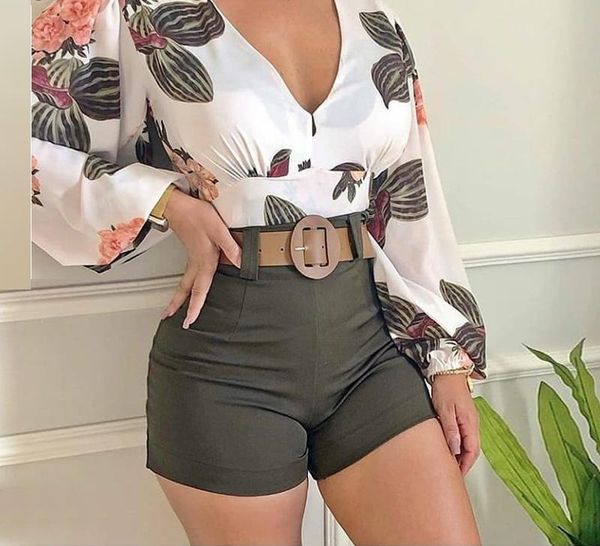 women's tracksuits ladies 2021 v-neck long-sleeved suit, two-piece tropical print and shorts, Gray
women's tracksuits ladies 2021 v-neck long-sleeved suit, two-piece tropical print and shorts, Gray