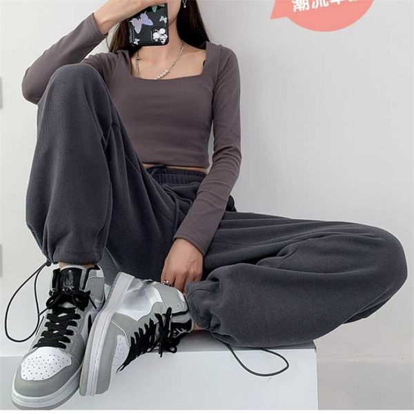 plus size white gray sweatpant autumn baggy loose sports thicken pants warm winter trousers joggers streetwear 211007, Black;white
plus size white gray sweatpant autumn baggy loose sports thicken pants warm winter trousers joggers streetwear 211007, Black;white