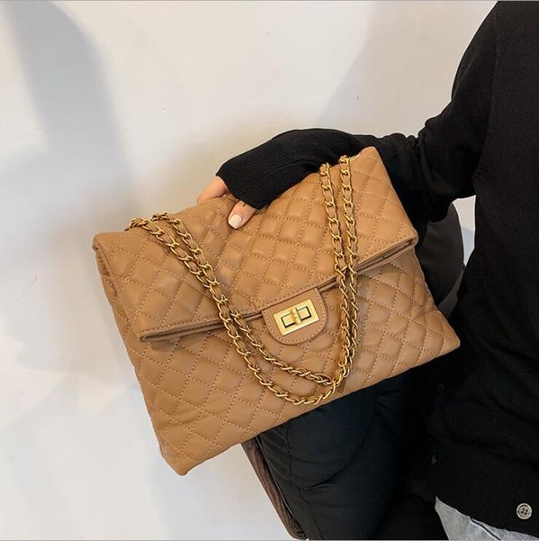 high-quality woman diamond lattice bag fashion luxury european and american style lingge chain shoulder bags messenger bale, Black;red
high-quality woman diamond lattice bag fashion luxury european and american style lingge chain shoulder bags messenger bale, Black;red