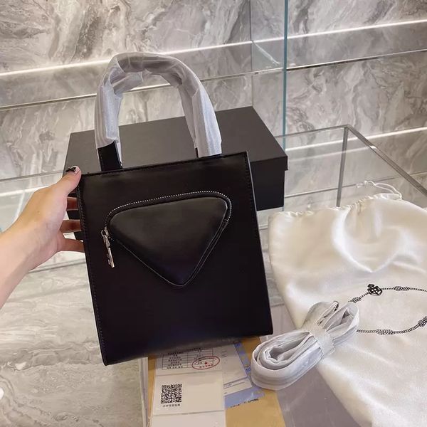 2021 latest arrival fashion ladies triangle with letters zipper nylon crossbody shoulder bags all-match solt leather totes designer handbags
2021 latest arrival fashion ladies triangle with letters zipper nylon crossbody shoulder bags all-match solt leather totes designer handbags