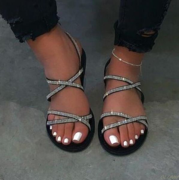 2021 new women beach shoes fashion crystal bright diamond flat sandals outdoor wild single finger gesp slippers, Black
2021 new women beach shoes fashion crystal bright diamond flat sandals outdoor wild single finger gesp slippers, Black