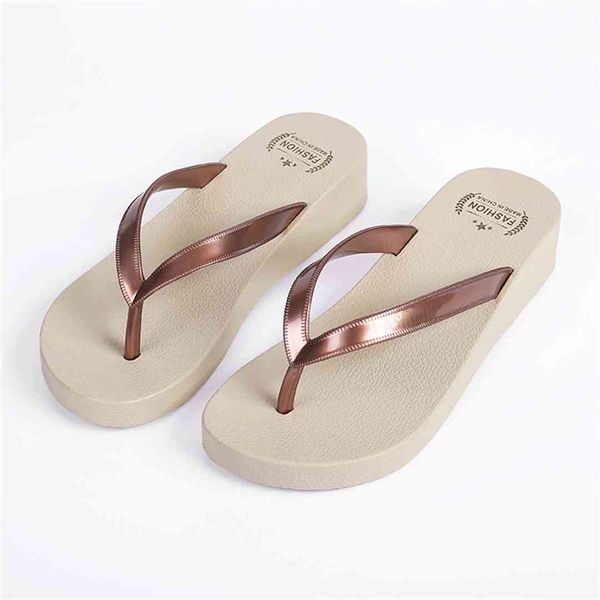 fashion women summer fashion style flip flops thick soled slopes anti skid flip flops, Black
fashion women summer fashion style flip flops thick soled slopes anti skid flip flops, Black