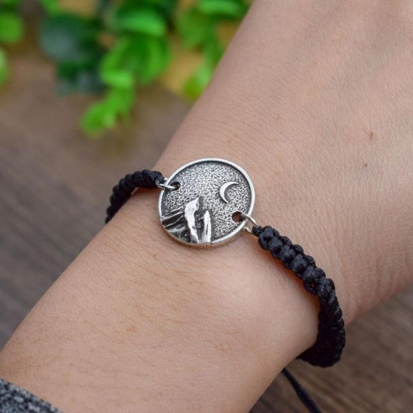 link, chain sanlan 1pcs mountains are calling mountain climbing jewelry under the moon, Black
link, chain sanlan 1pcs mountains are calling mountain climbing jewelry under the moon, Black